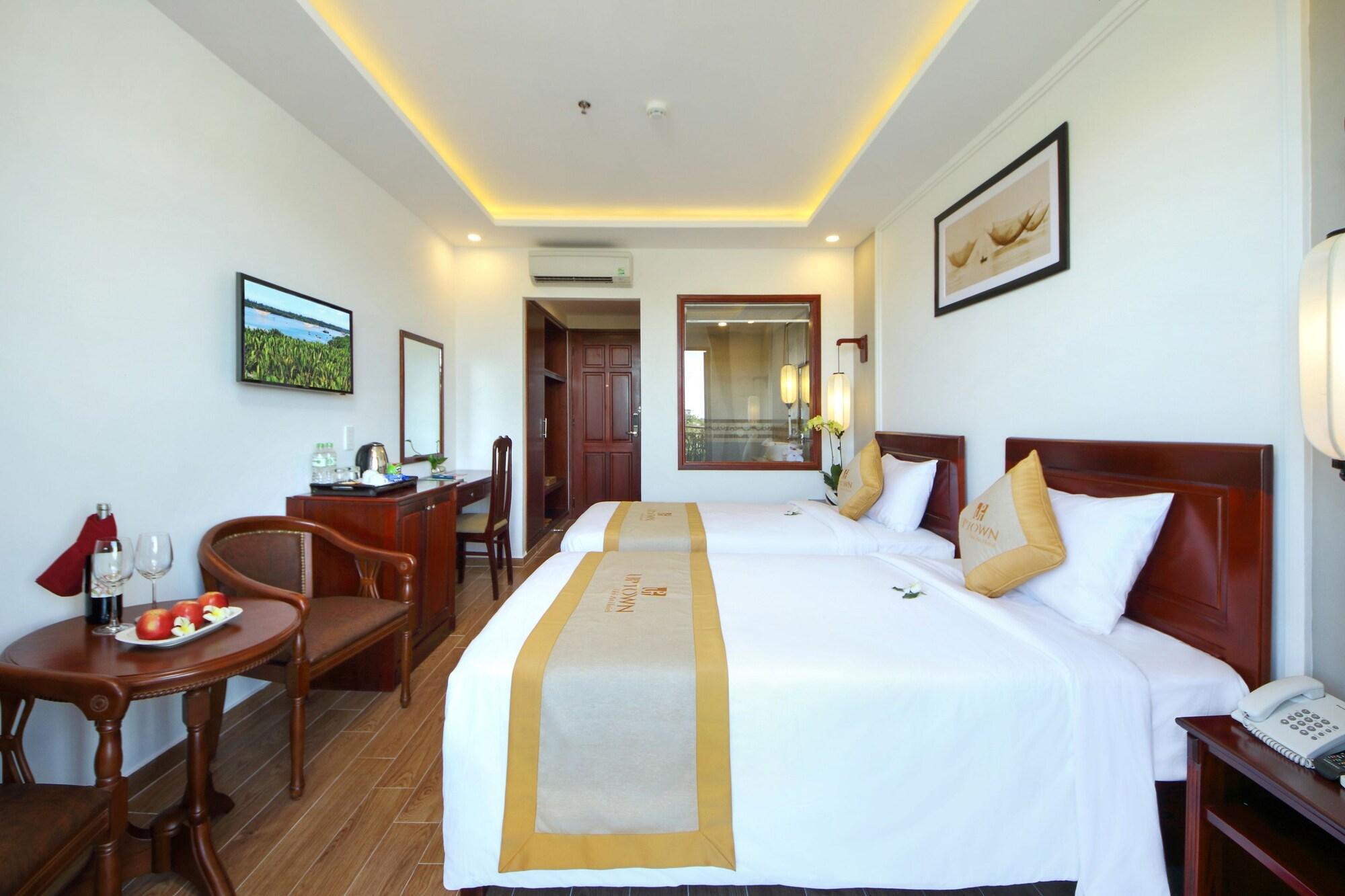 Uptown Hoi An Hotel & Spa Bagian luar foto