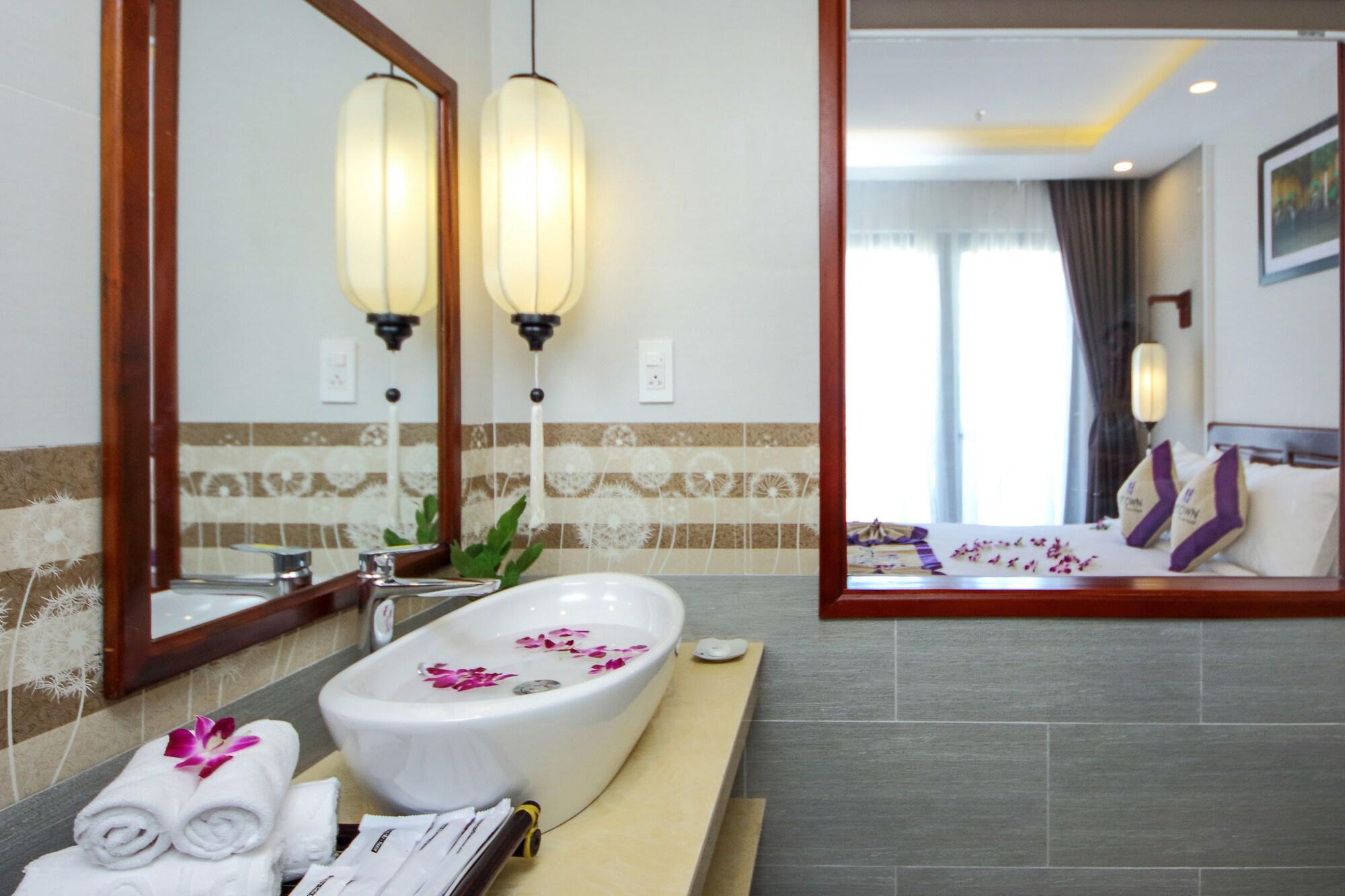 Uptown Hoi An Hotel & Spa Bagian luar foto